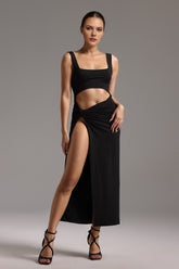 Robe fendue découpée