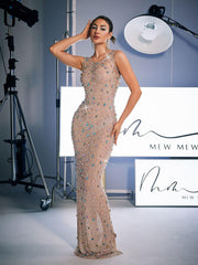 Robe longue à encolure ronde ornée de strass