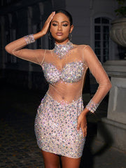 Robe courte en maille cristal argentée