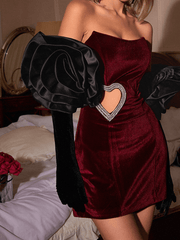 Gants en satin noir à motif camélia