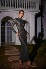 Robe longue maxi en dentelle noire à manches longues
