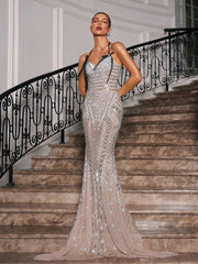 Robe maxi à fines bretelles et strass
