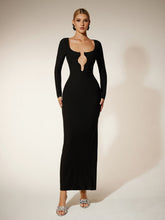 Robe maxi à manches longues et découpes
