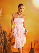 Robe mini bustier en maille froncée