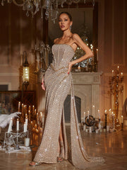 Robe longue bustier à sequins froncés