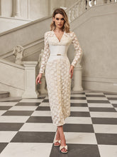 Robe midi en dentelle à col V