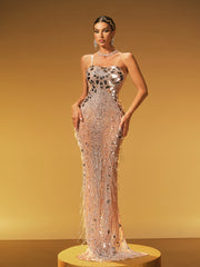 Robe longue ornée de franges en acrylique