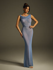 Robe longue sans manches en maille drapée