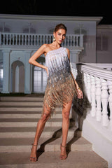 Robe à franges et sequins asymétrique