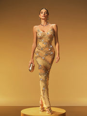 Robe longue fendue en résille et cristaux