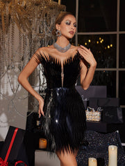 Robe courte en plumes métalliques noires
