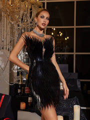 Robe courte en plumes métalliques noires