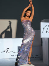 Robe maxi fendue à sequins sans bretelles