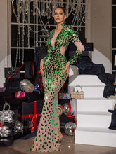 Robe longue en maille ornée d'acrylique