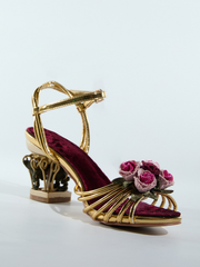 Sandales en velours fleuri