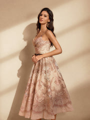 Robe midi imprimée à fines bretelles