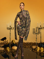 Robe courte à manches cape et strass roses