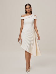Robe midi plissée asymétrique