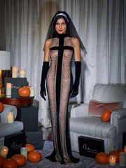 Robe longue noire à franges et col montant, avec gants assortis