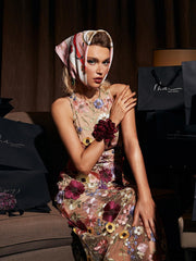 Robe longue sans manches en maille à fleurs rose poudré