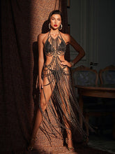 Robe dos nu à franges et chaîne de corps