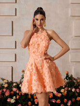 Robe mini-robe à fleurs dos nu