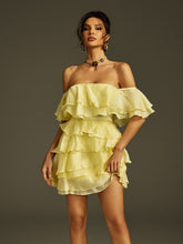 Robe mini à volants épaules dénudées