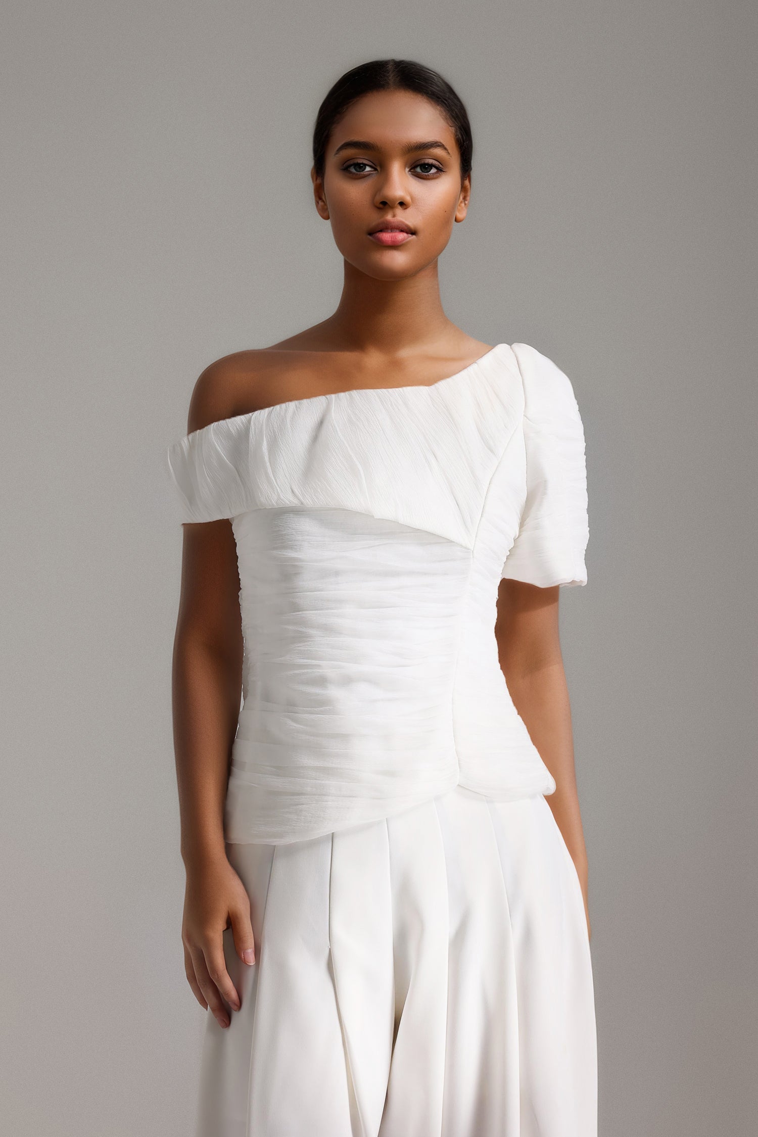 Ensemble pantalon à taille plissée asymétrique