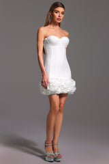 Robe mini bandage sans manches à fleurs en arêtes de poisson