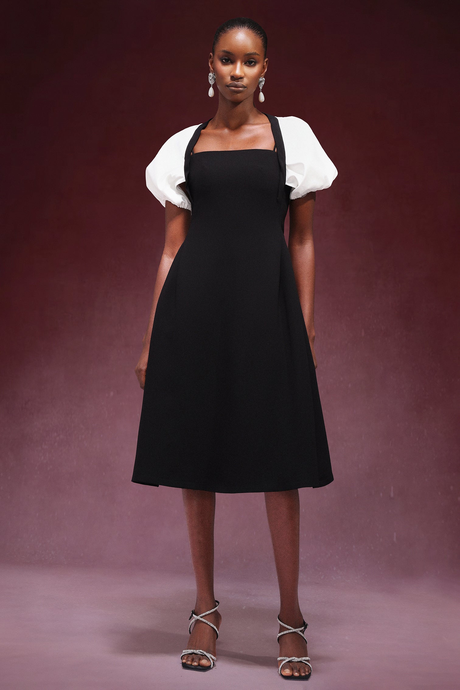 Short Sleeves Square-cut collar Midi Dress