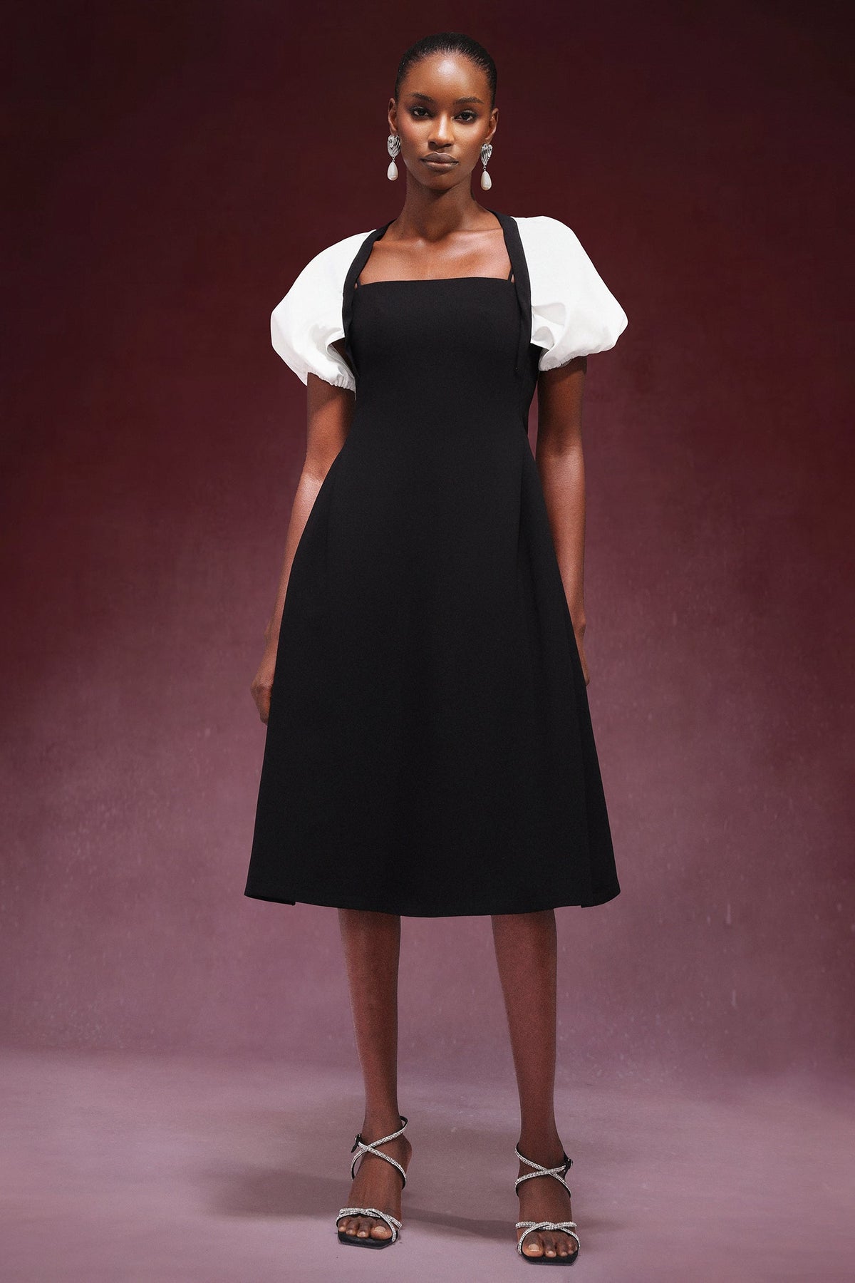 Short Sleeves Square-cut collar Midi Dress