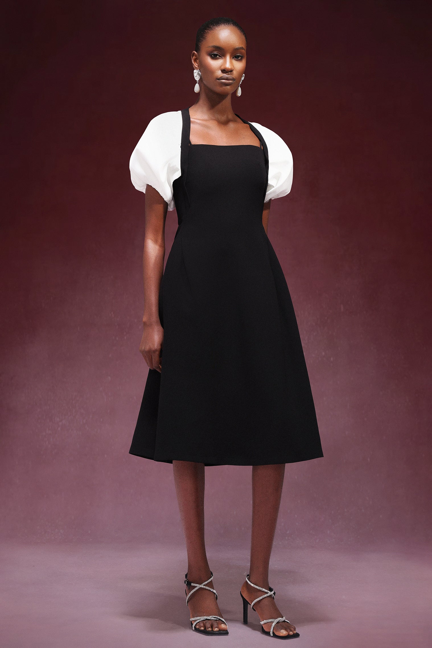 Short Sleeves Square-cut collar Midi Dress