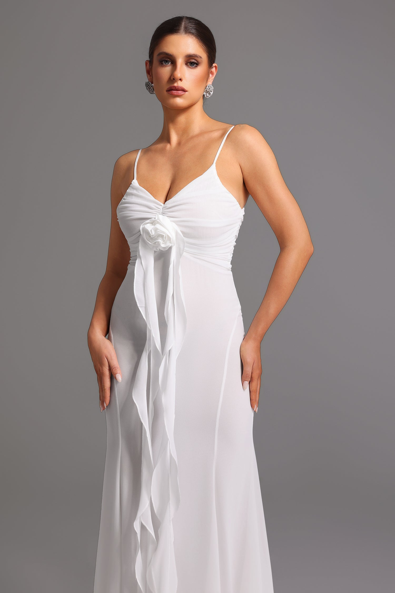 Robe longue sans manches à décolleté plongeant et imprimé floral