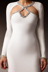 Robe mini à manches longues et découpe diamant 