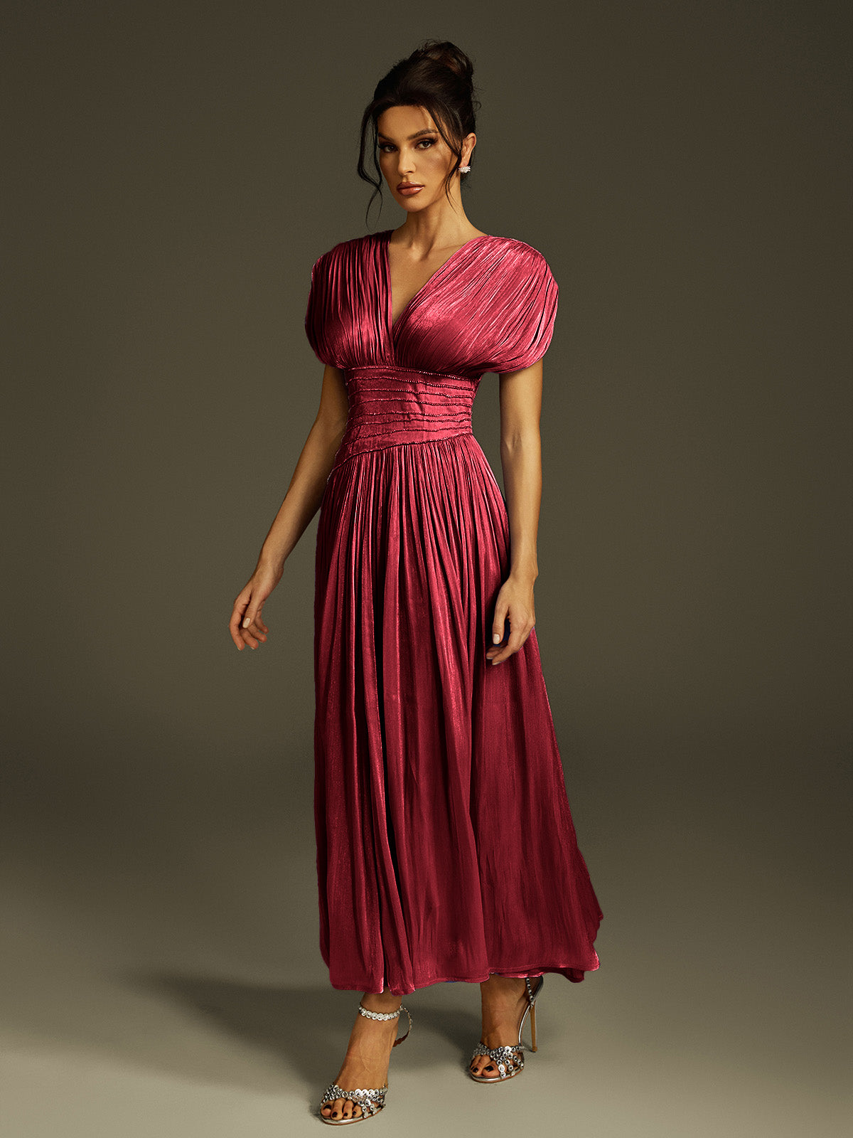 Robe longue froncée à col V couleur vin 