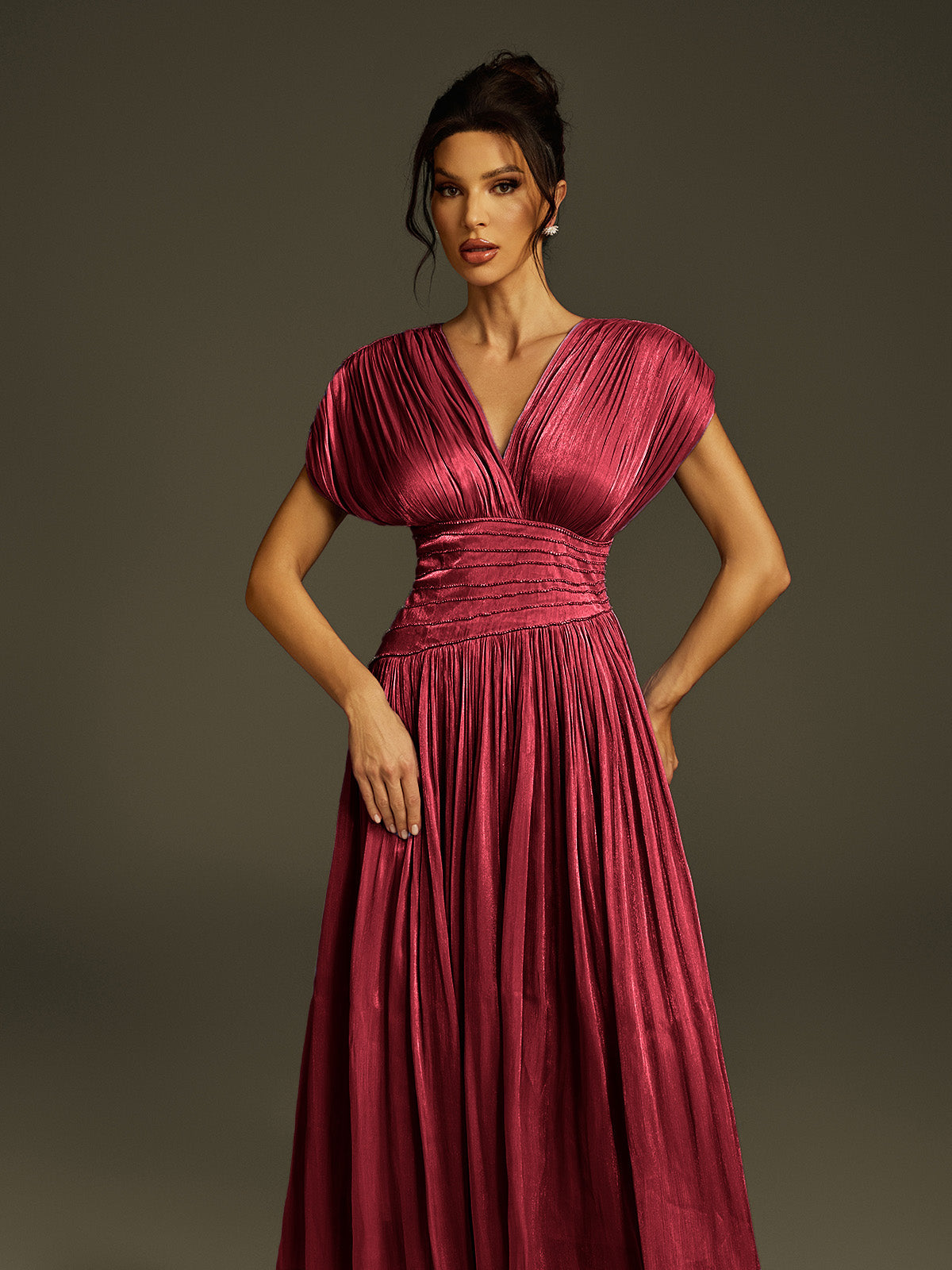 Robe longue froncée à col V couleur vin 