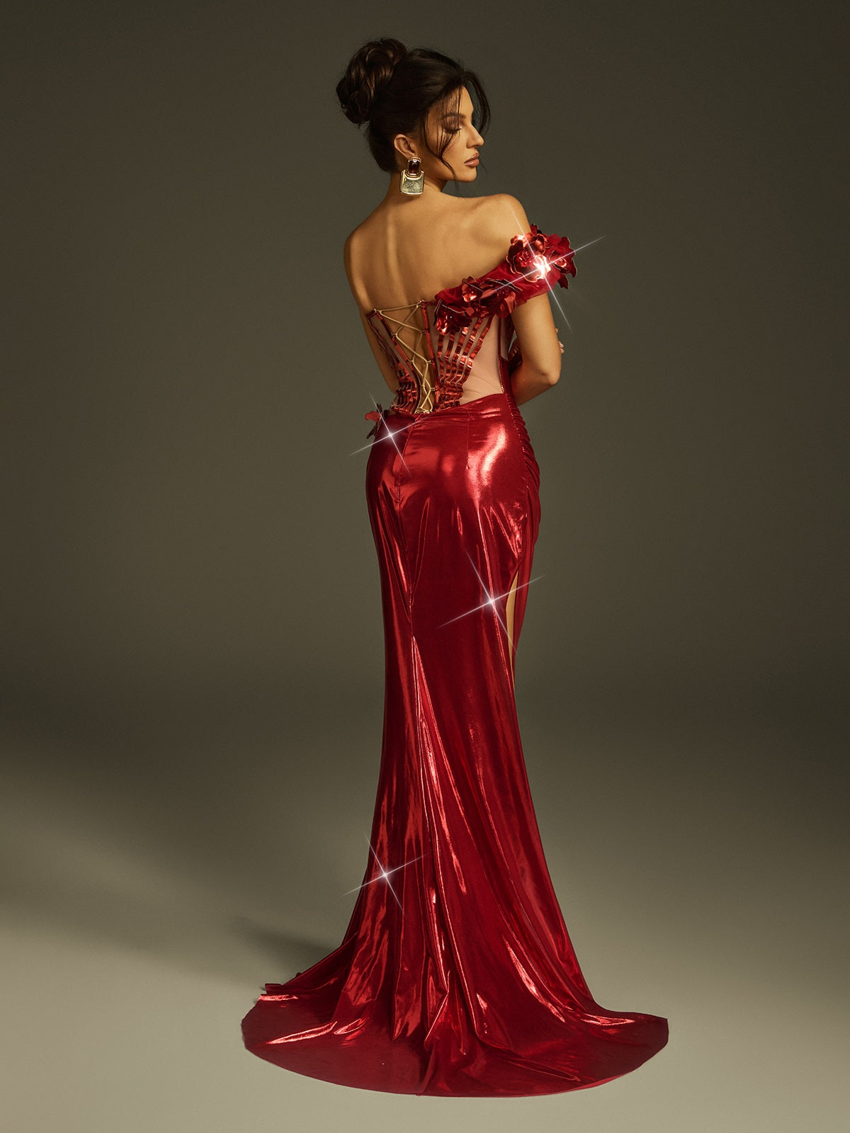 Robe maxi fendue à fleurs métallisées 