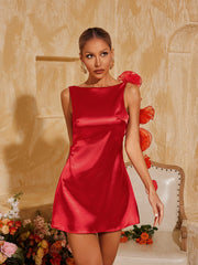 Robe mini dos nu en satin à fleurs rouge 