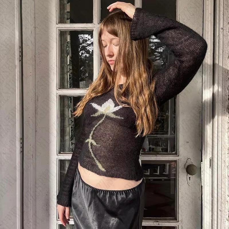 Charming Flower Pattern Sweater