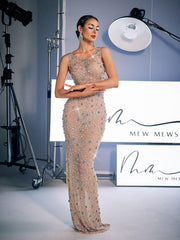 Robe longue à encolure ronde ornée de strass 