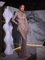 Robe longue en tulle à franges de strass 