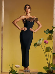Robe longue asymétrique dorée à fleurs et bandage, ornée d'une épaule. 