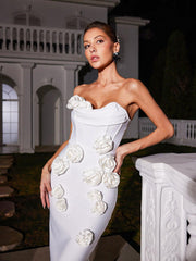 Robe bandage sans bretelles à fleurs 