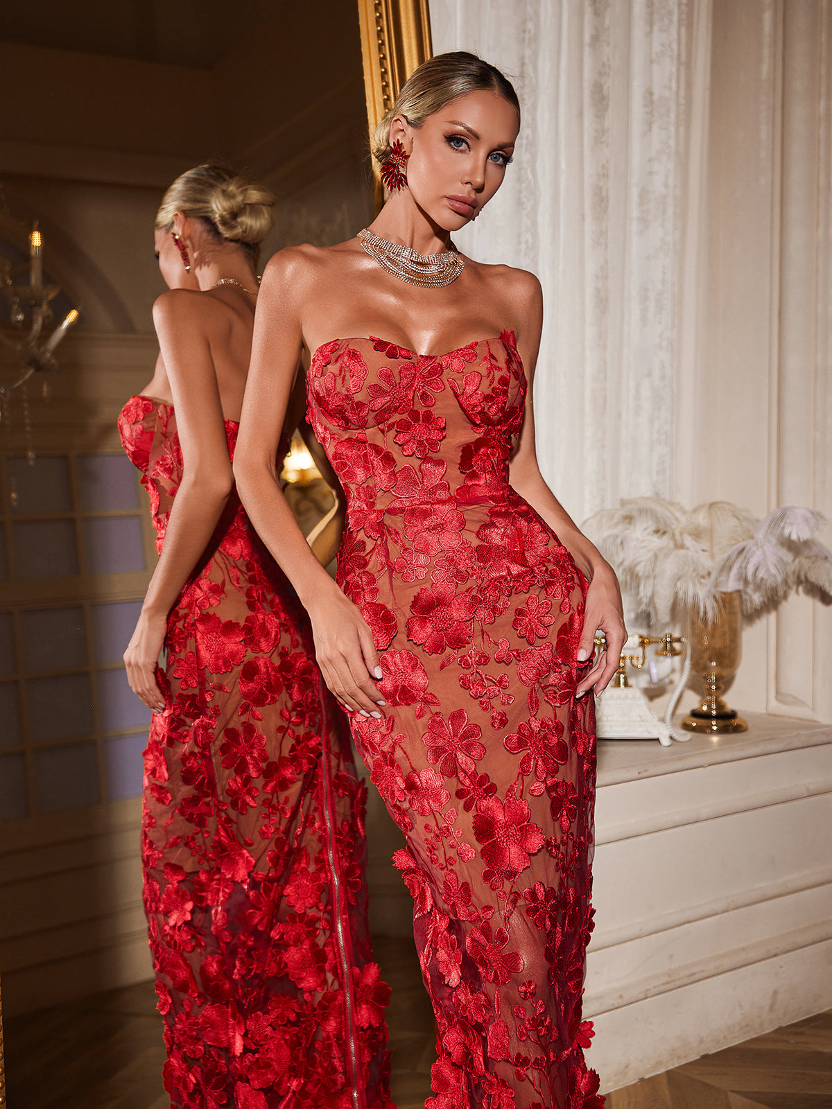 Robe longue bustier à fleurs rouge 