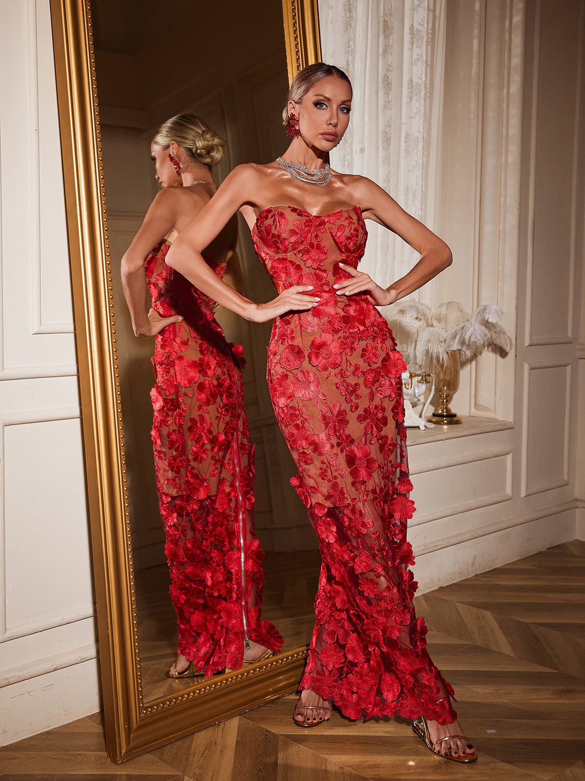 Robe longue bustier à fleurs rouge 