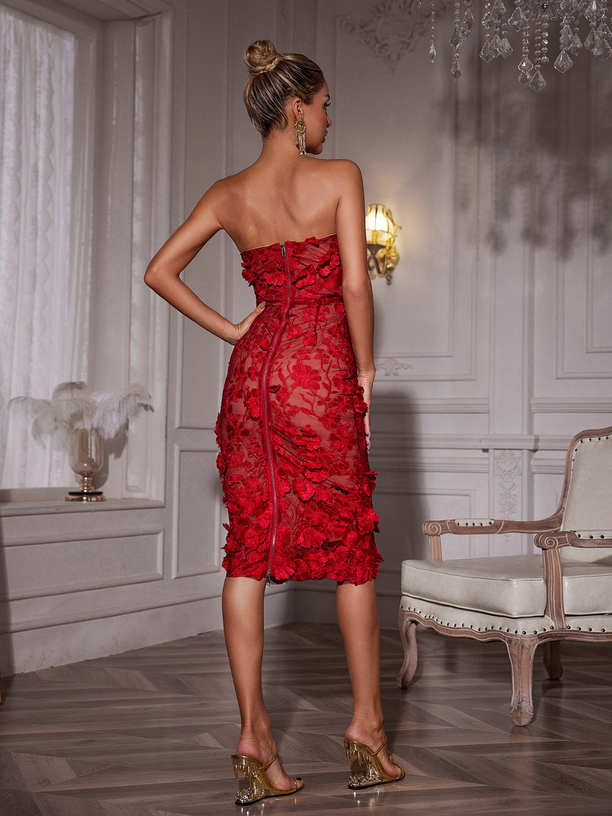 Robe midi bustier à fleurs rouge 