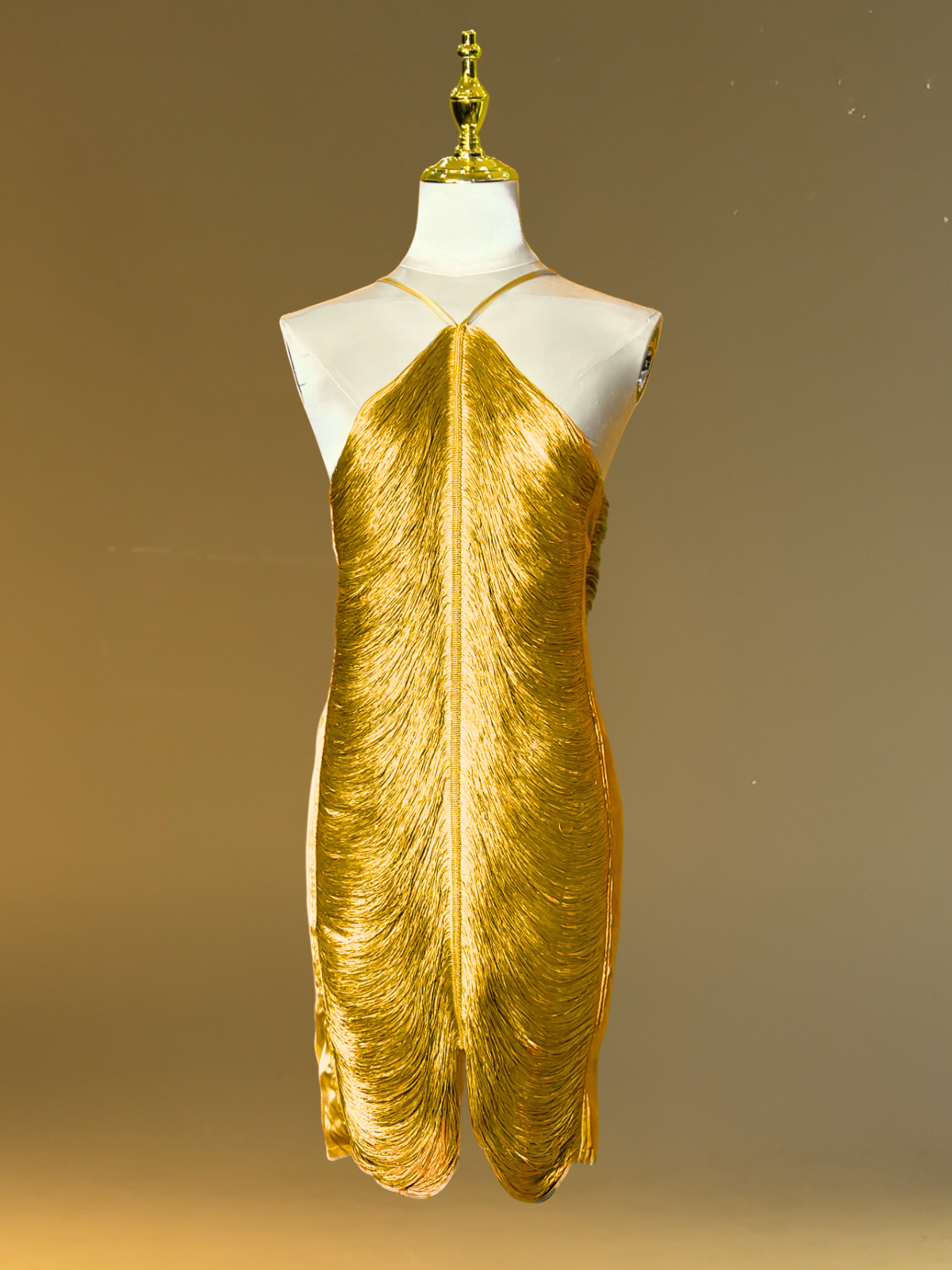 Robe courte à franges dos nu couleur bronze 