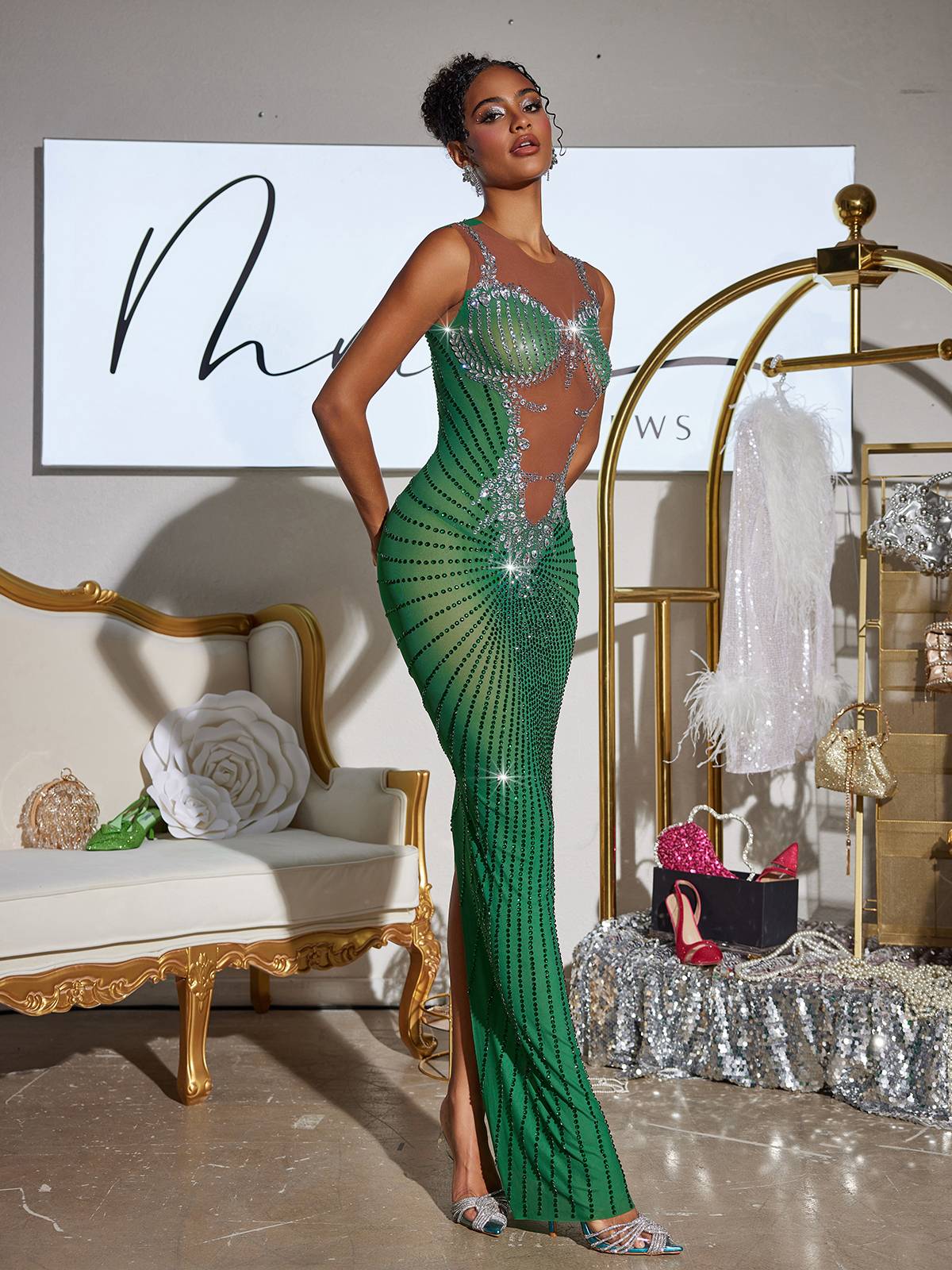 Robe maxi fendue imprimée de strass verte 
