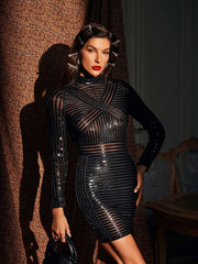 Robe mini rayée à manches longues 