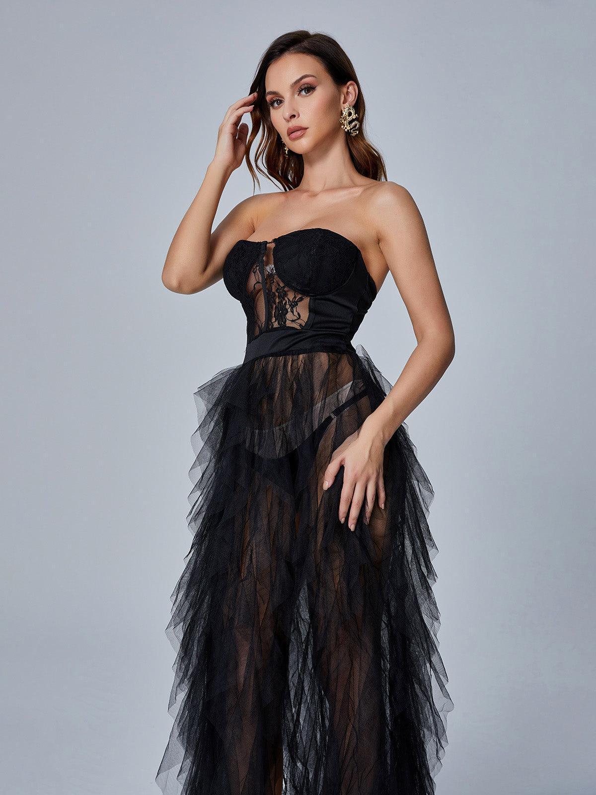 Robe longue en tulle noir 